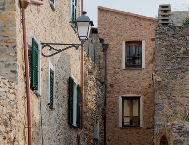 Il centro storico di Peagna.